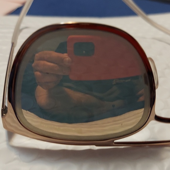 Armani Gold Metal Sunglasses w/ Case - Picture 5 of 12